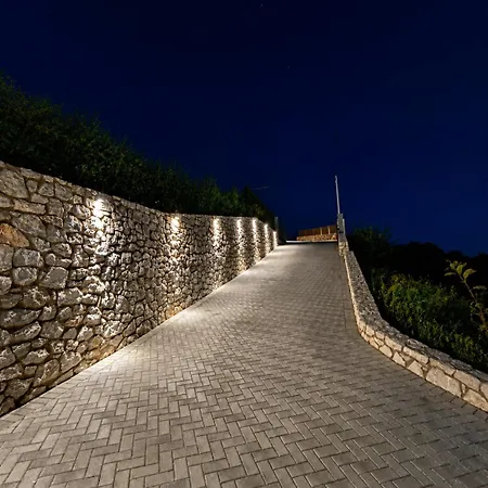 Aelios Petra Sea View 5 *